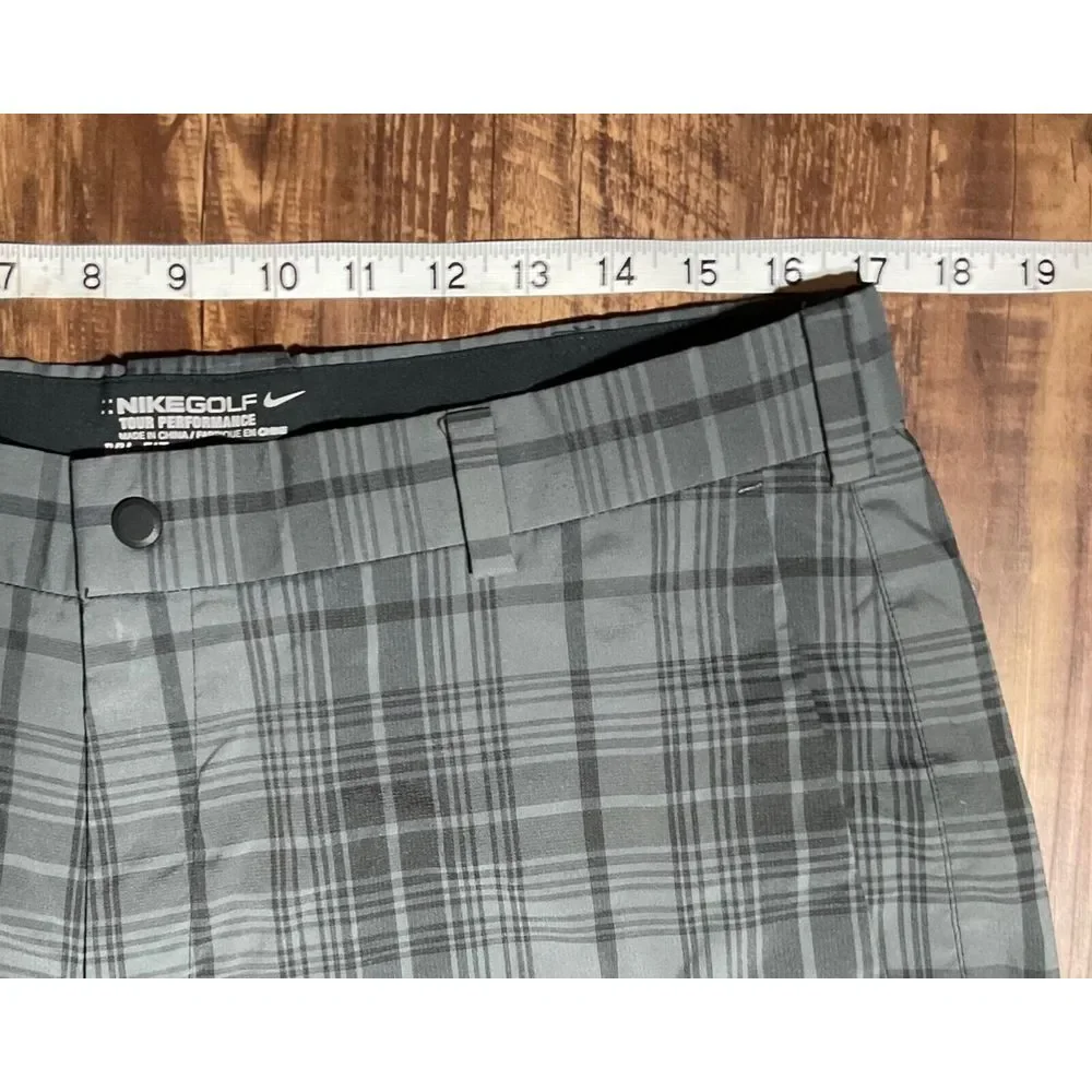 Nike Golf Tour Performance Dri-Fit Pants Men 34x32 Gray Black Plaid Preppy‎